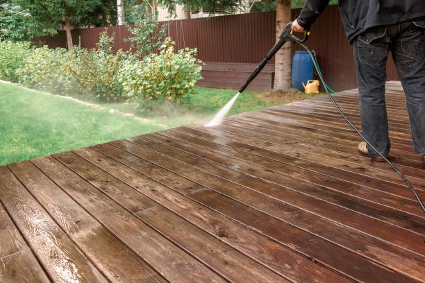 Best Patio and Deck Pressure Washing  in Dundee, FL